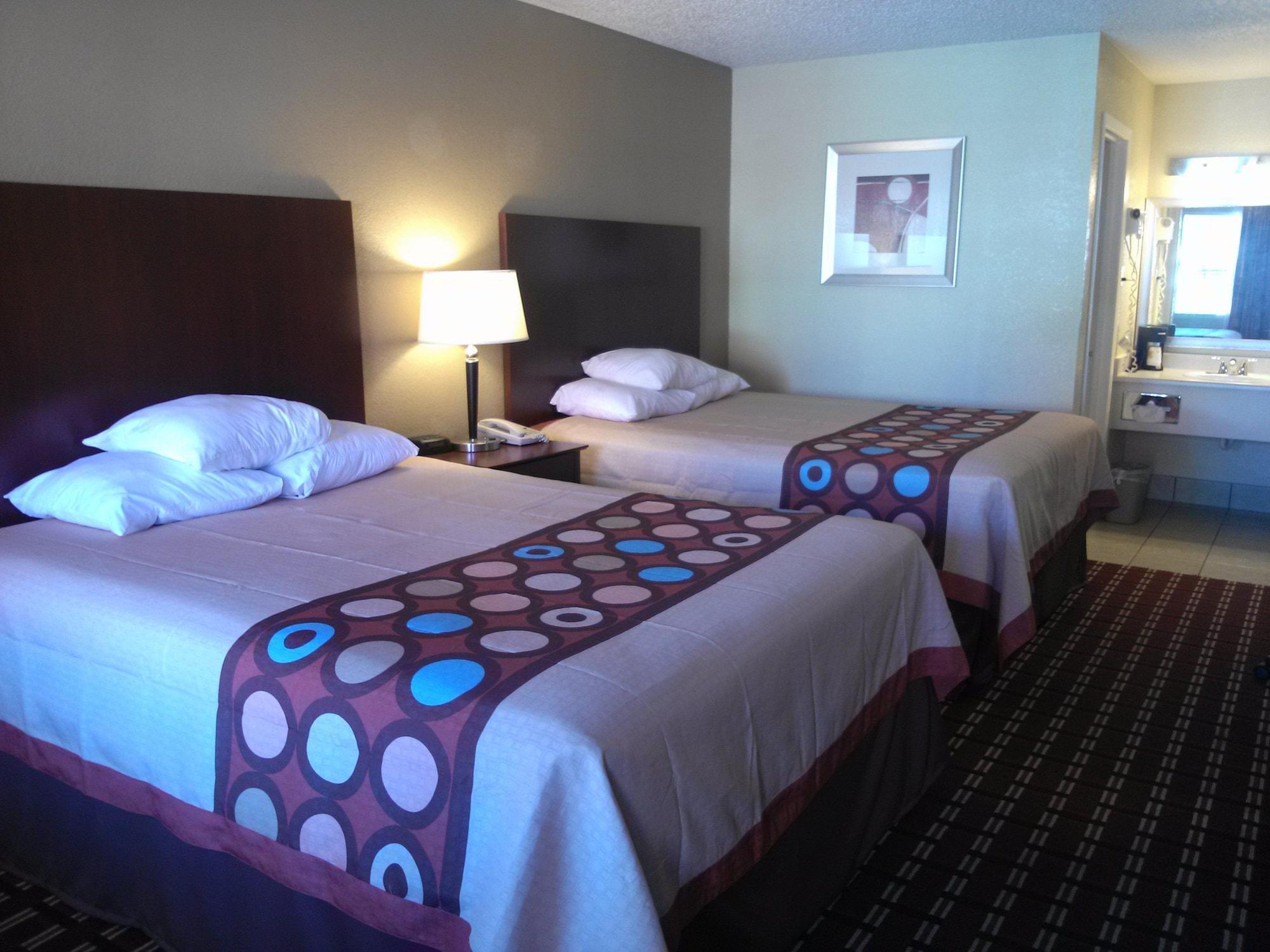 Super 8 By Wyndham Kerrville Tx Luaran gambar