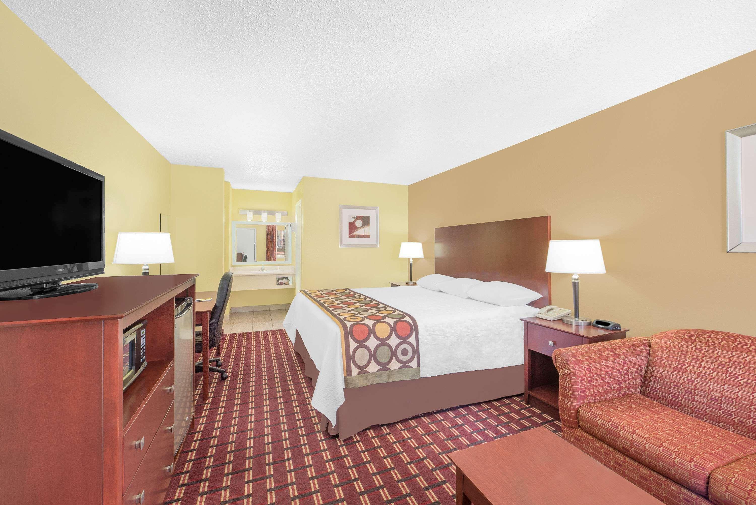 Super 8 By Wyndham Kerrville Tx Luaran gambar